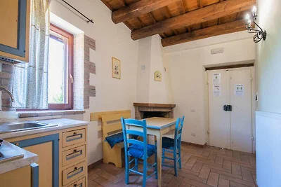 Ruhiges Ferienhaus in Sellano mit Pool