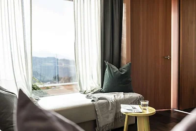 Appartamento con balcone intorno a Sixer Alm