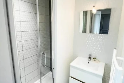 Renoviertes Apt. mit Stein, AC für 2