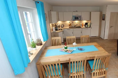 Ferienhaus in Altefähr mit Schwimmbecken