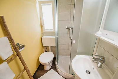 Enchanting Rural Apartment with Terrace - Stu...