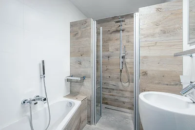 4-Personen-Apartment mit Meerblick