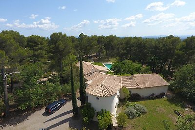 Elegante villa a Tourtour con piscina privata