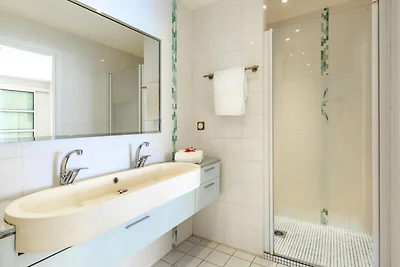 Villa in Saint-François an der Lagune und am...