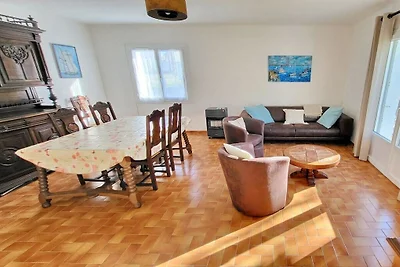 Ferienhaus in Plouhinec mit Parken