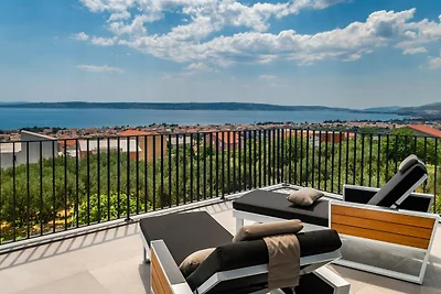 Villa mit Meerblick in Kaštela mit privatem...