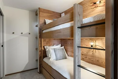 Nuovo appartamento con accesso diretto alle p...