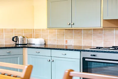 Countryside cottage in Dorrington, No Deposit