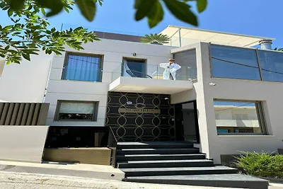 Strandvilla mit Pool in Agia Pelagia