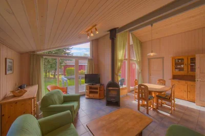 Ferienhaus am Granzower See mit Pool
