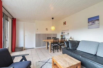 Bungalow in Sint Maartenszee am Strand