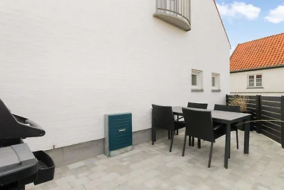 Ferienhaus in Lokken mit Terrasse