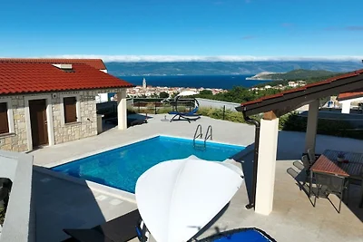Villa in Vrbnik mit Schwimmbecken