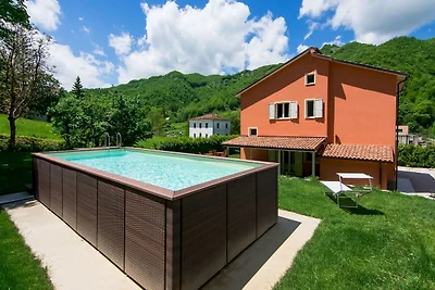 Ferienhaus in Borgo Pace mit Pool
