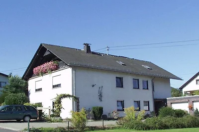 Apartamento vacacional en Ulmen con piscina.