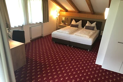 Wohnung in Goldrain mit Pool und Bergblick