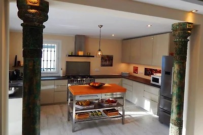 Villa con 6 camere da letto