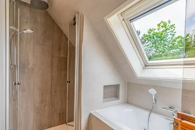 Charmante Villa mit Sauna und Südgarten