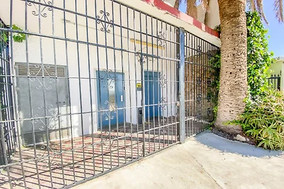 Appartamento con accesso privato alla...