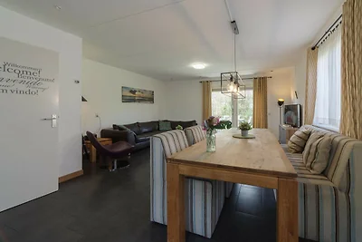 Schönes Ferienhaus in Strandnähe