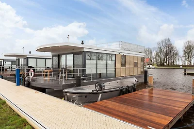 Hausboot mit Dachterrasse und schöner...