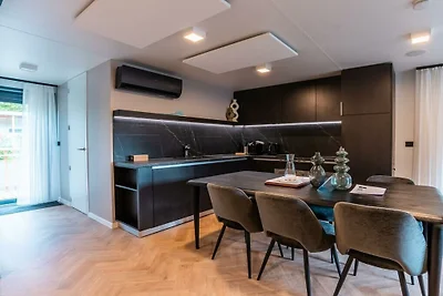 Wulfenia Waterfront 6