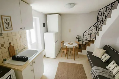 Haus in Lefkes mit Blick auf das Dorf