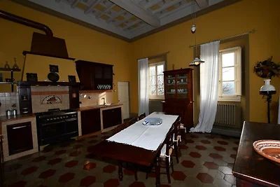 Traditionele villa met een zwembad