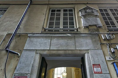 Atelier Apartments - Geometric 7 - RS