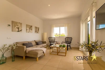 Moderne Villa, 210 m vom Sandstrand entfernt