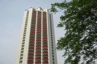 "Laghetto dei cigni" nel grattacielo del giar...