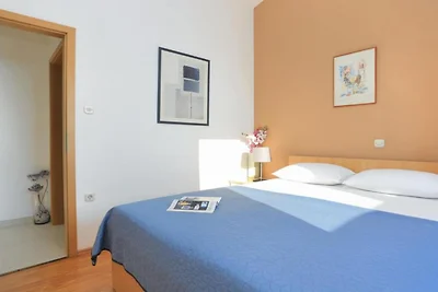 Apartments Roščić - Classic Two Bedroom Apart...