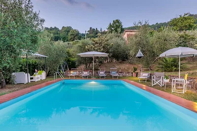 Smaakvol ingerichte villa in Lucca