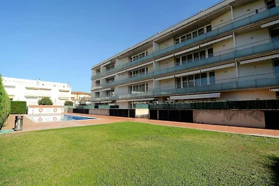 Appartement in Estartit met privégarage
