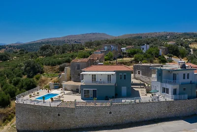 Villa in Agia Triada mit privatem Pool