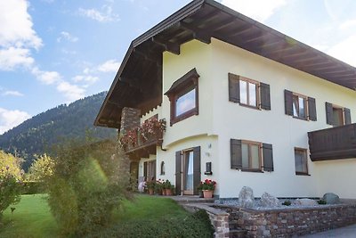 Ferienwohnung auf Bauerhof in Tirol 100 m zur...