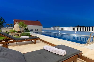 Villa Delic 8+2 Personen