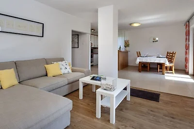 Ferienwohnung in Poreč mit Schwimmbecken