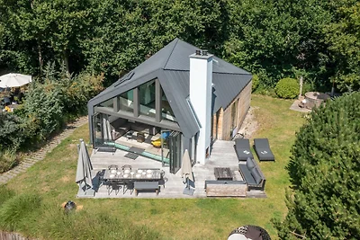 Charmante Villa für 8 Personen mit Whirlpool ...