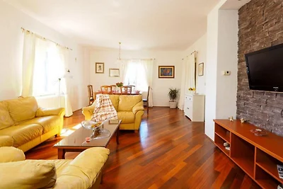 Villa Antonija - Four-Bedroom Villa with Terr...