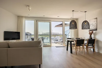 Modern appartement in Kortgene met uitzicht