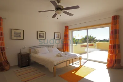 Vila do Golfe 401-2