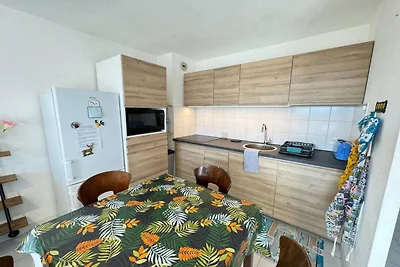 Appartamento vicino alla spiaggia con balcone