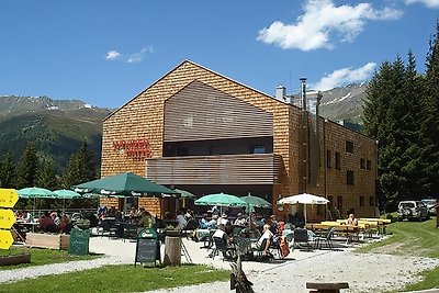 Appartement in Tirol bij rivier