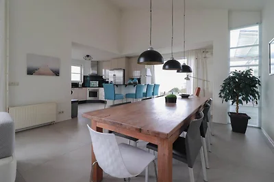 Strandvilla mit Sauna für 8 Gäste