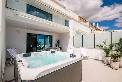 Appartamento ad Armação con piscina...