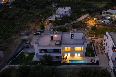 Ferienoase mit Hydromassage-Pool