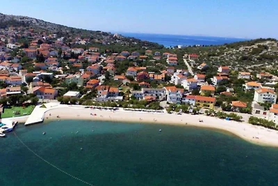 Holiday Home Mirta - Three Bedroom Holiday Ho...