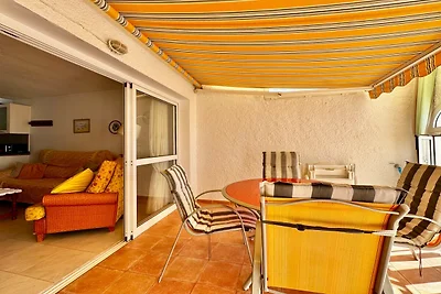 Apartment in Roquetas de Mar mit Terrasse
