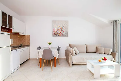 Apartments Azzurro- One Bedroom Apartment wit...